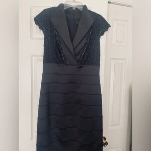 Tadashi Size 8 dress, Great Condition, no rips or signs of wear.